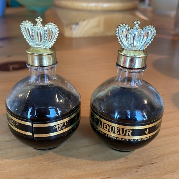 Vintage Chambord Liqoueur Royal Mini Bottles Set of 2 - Picture 3 of 14